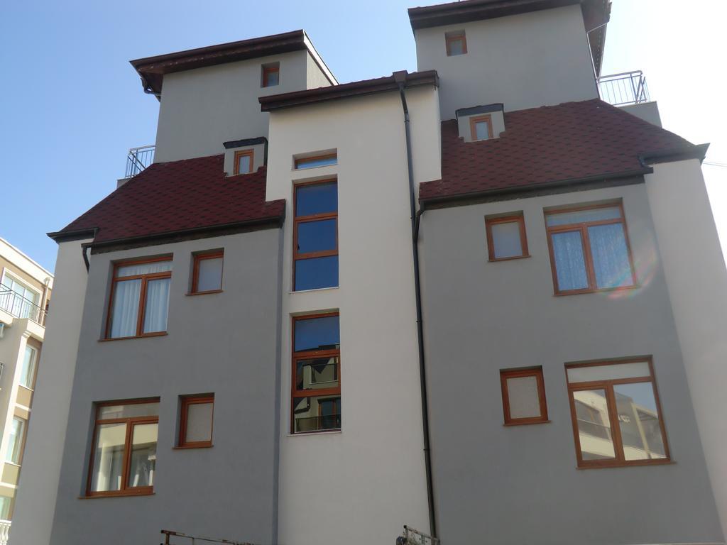 Guest House Petrovi Ravda Luaran gambar